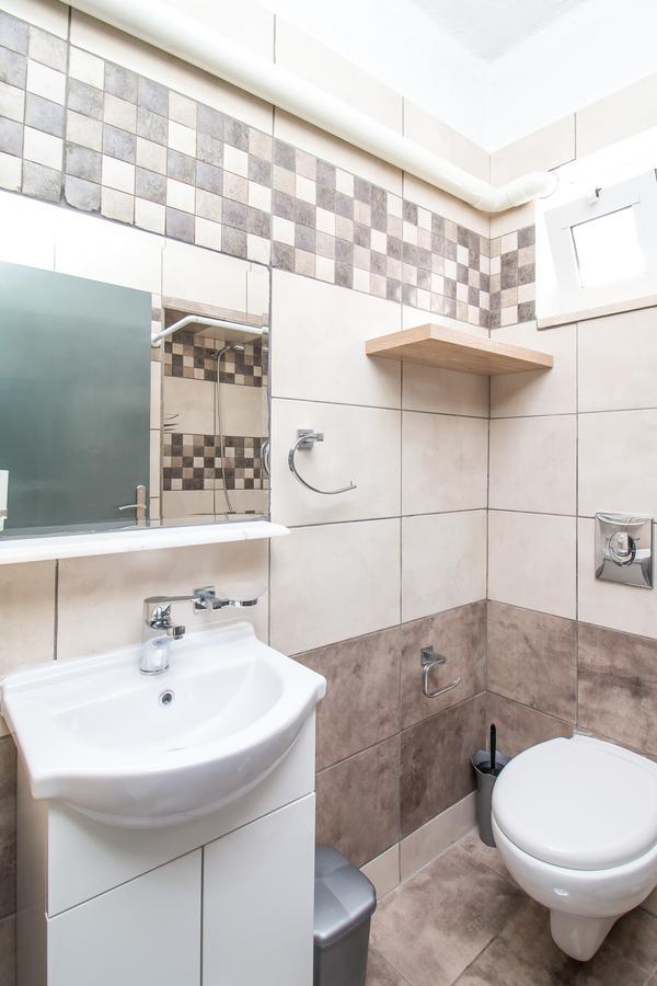 Toulas Studios & Apts No2 ファリラキ エクステリア 写真